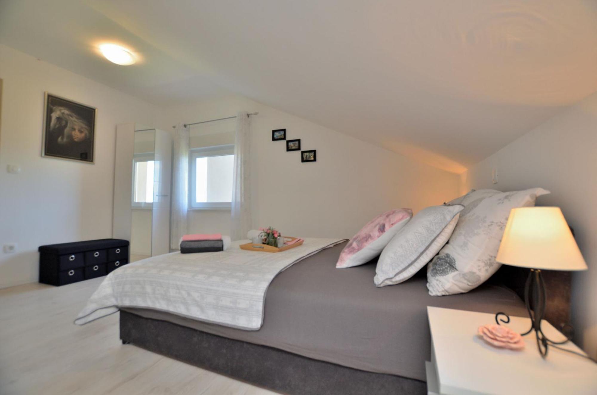 Apartments Viktoria Lovran Luaran gambar