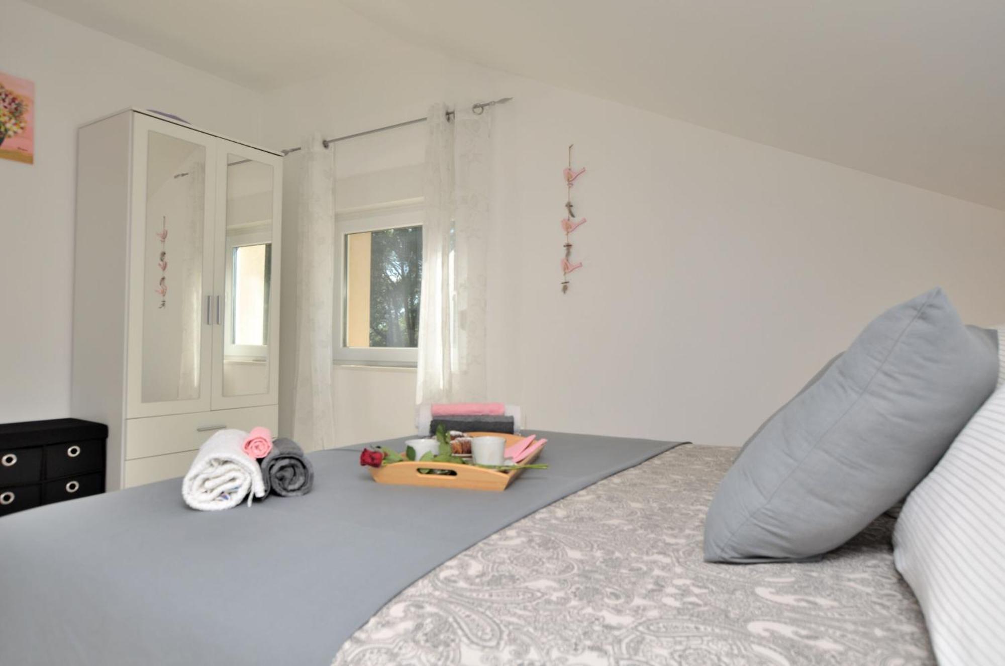 Apartments Viktoria Lovran Luaran gambar