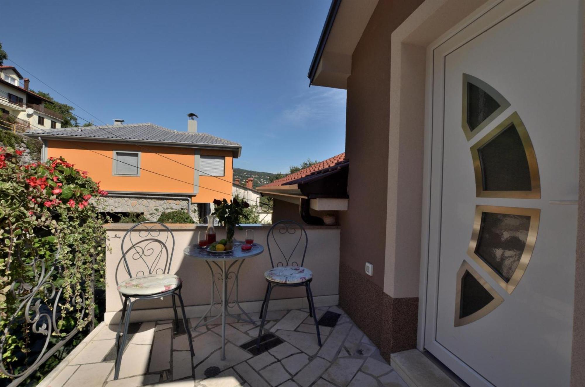 Apartments Viktoria Lovran Luaran gambar