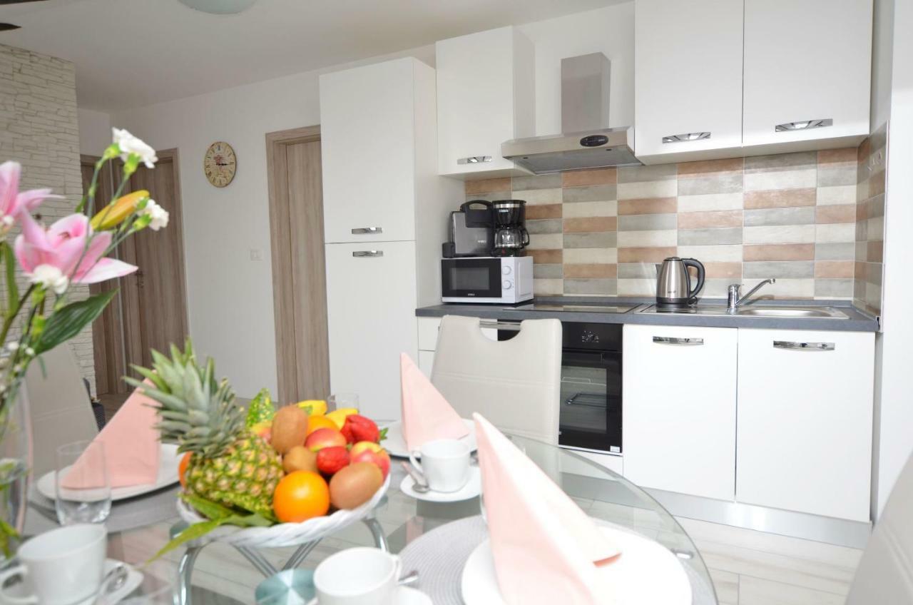 Apartments Viktoria Lovran Luaran gambar